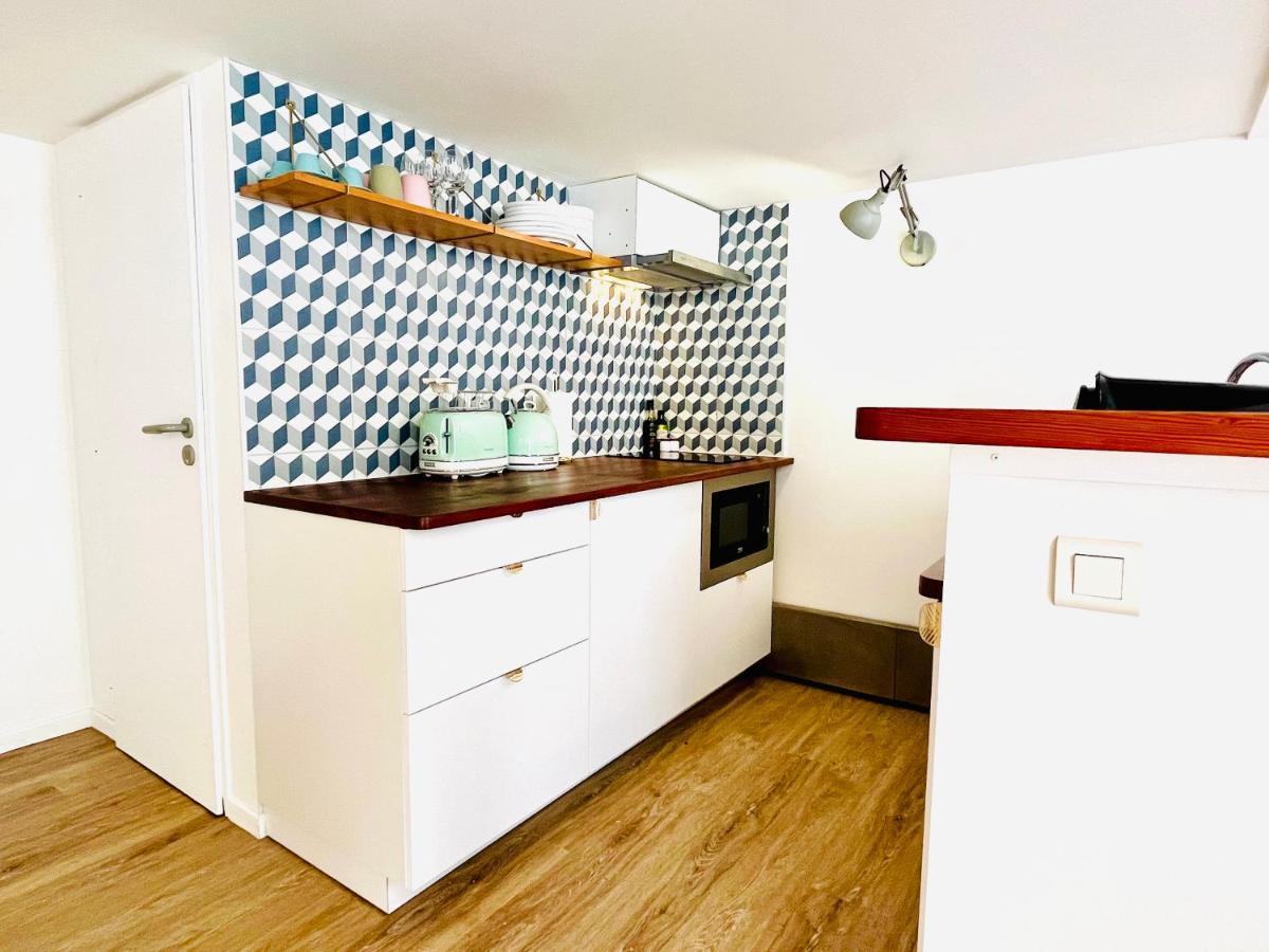 Duplex-Ceiling Height 1,9M-Free Private Parking-Self Check In !! Duplex Climatise-Hauteur Sous Plafond 1,9M-Parking Prive Gratuit-Arrivee Autonome !! อาวีญง ภายนอก รูปภาพ